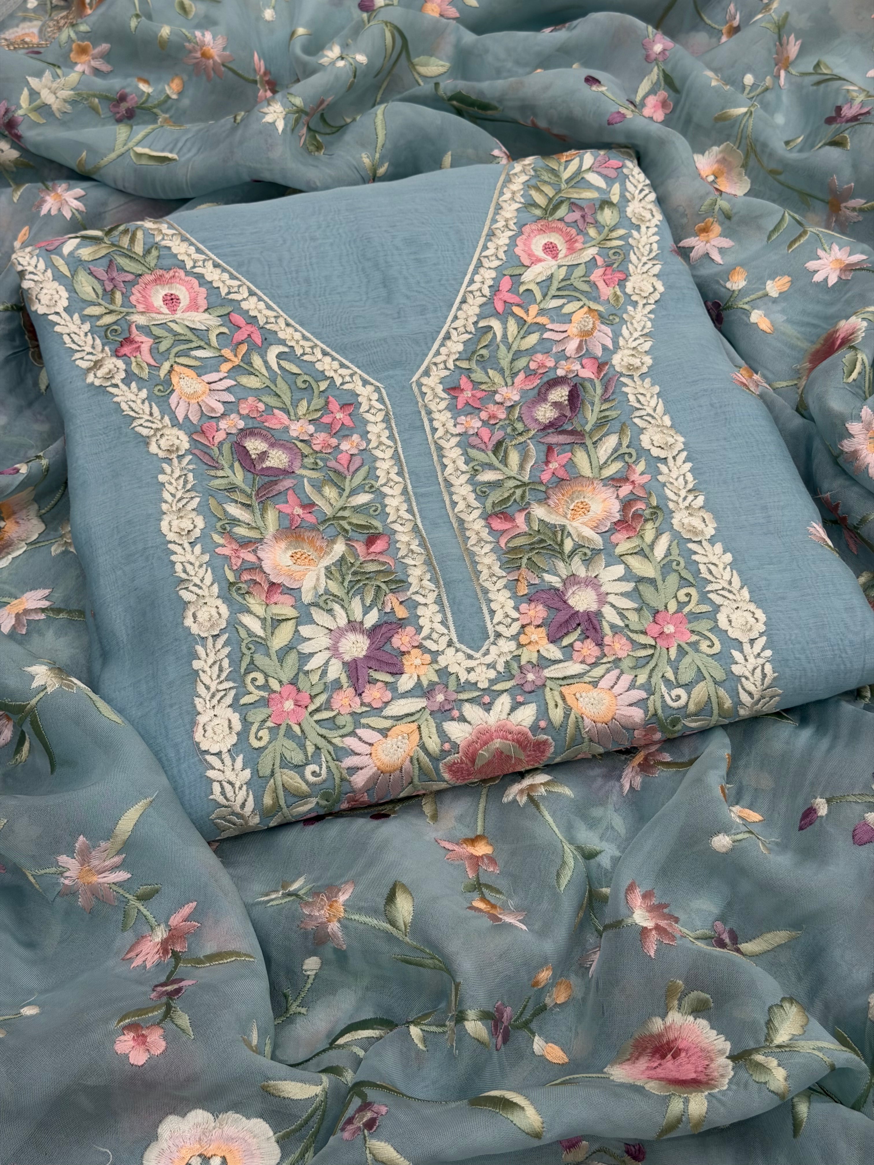 Noor-e-Gulnaar Luxury Formal Set