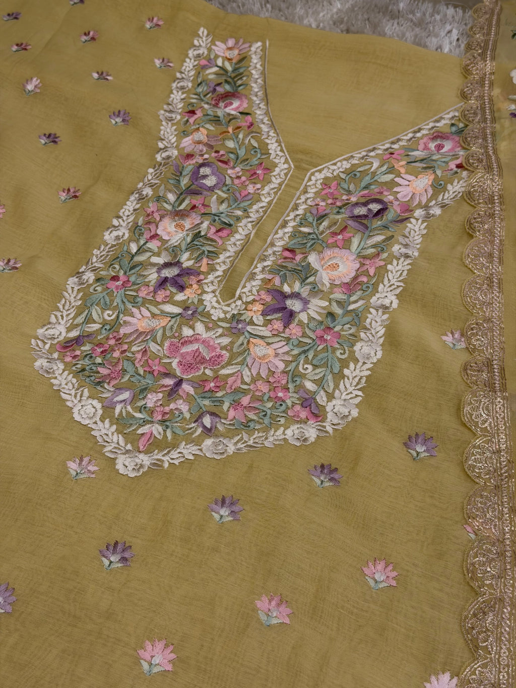 Noor-e-Gulnaar Luxury Formal Set