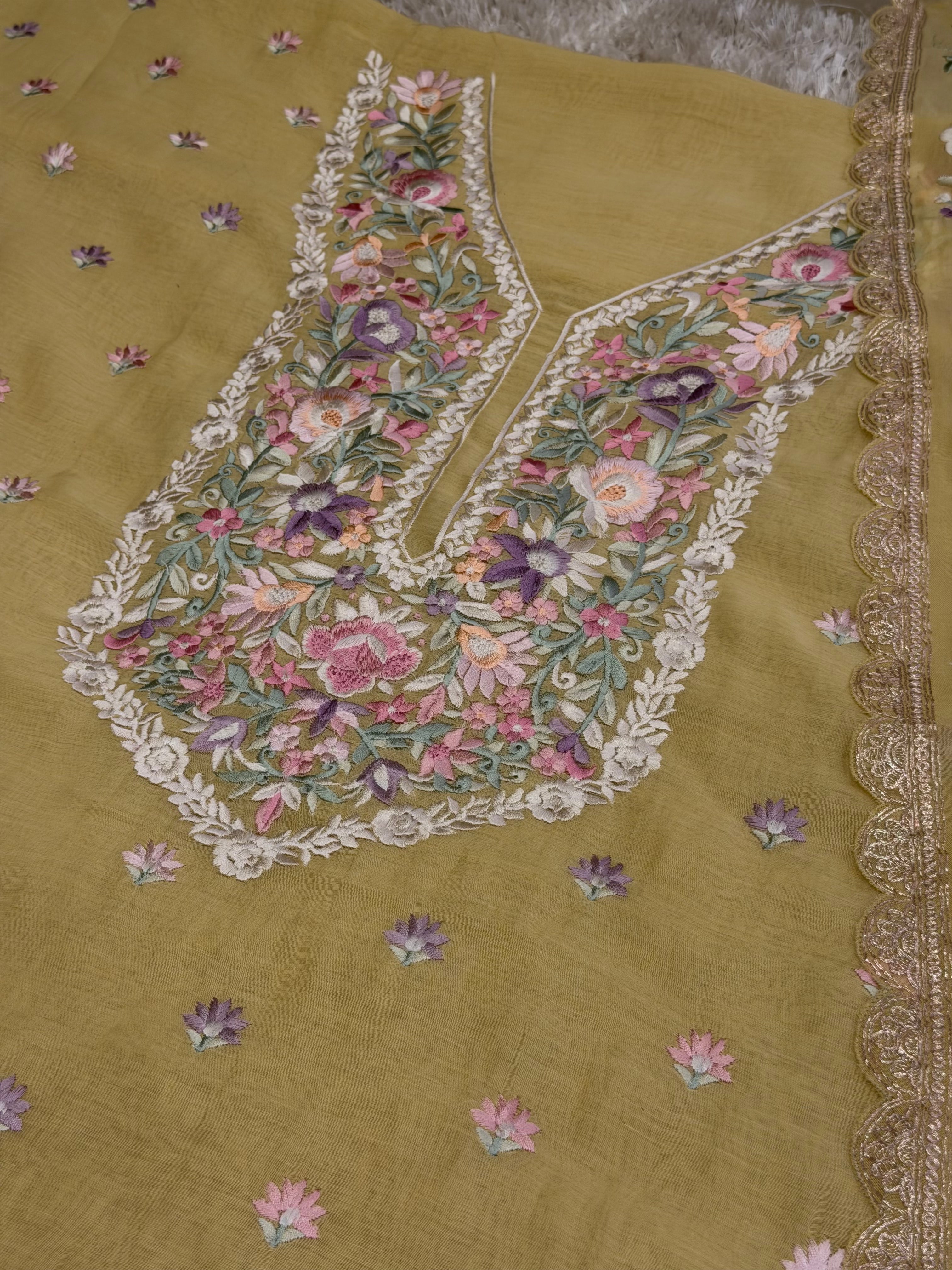 Noor-e-Gulnaar Luxury Formal Set